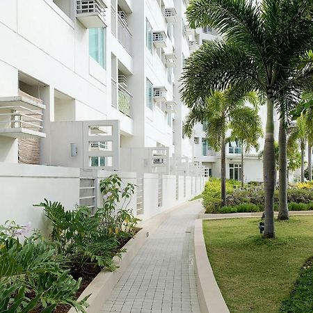 Anuva Residences Манила Экстерьер фото